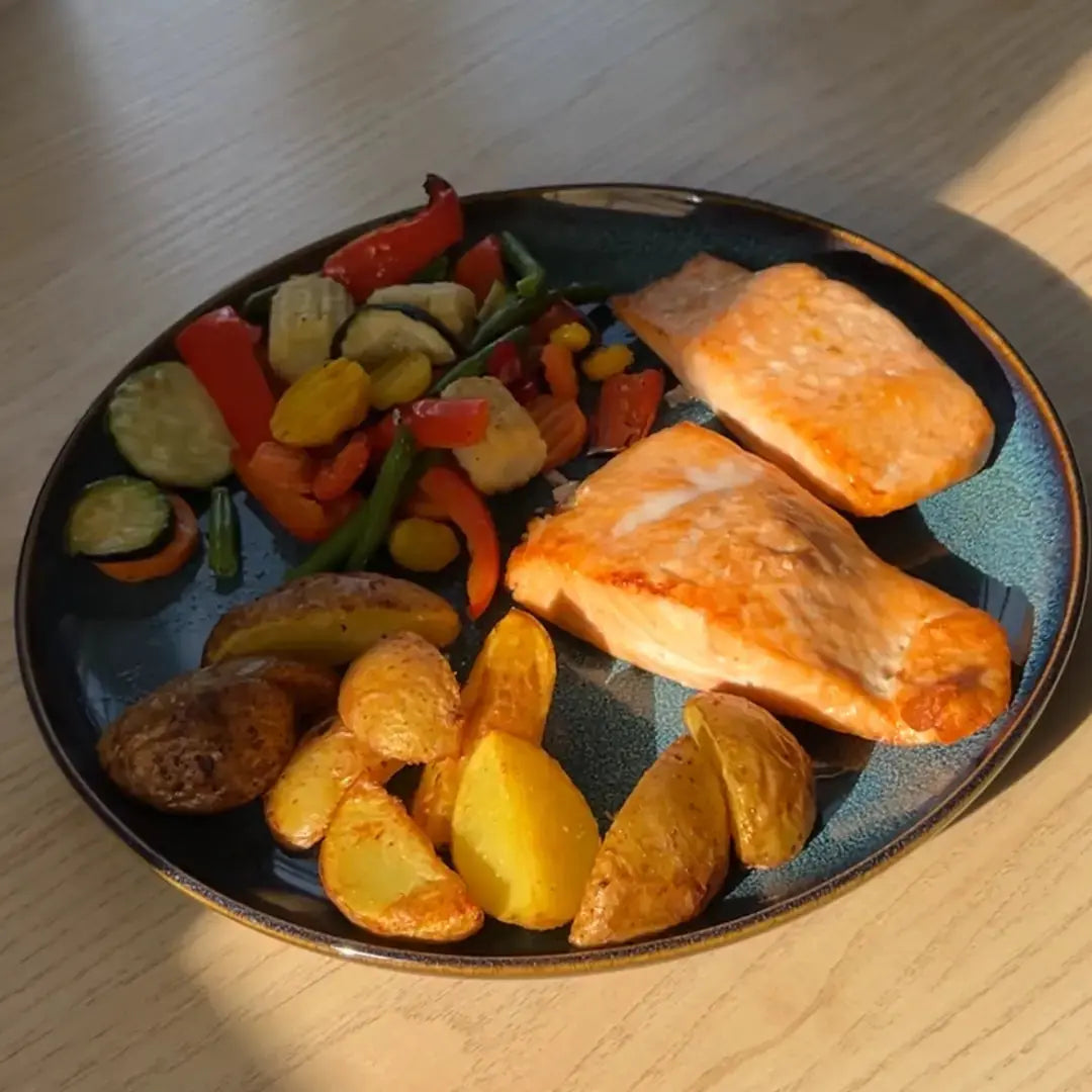 FryLayers | 3 stackable baskets + 2 tongs free of charge – more space for cooking, less waiting time