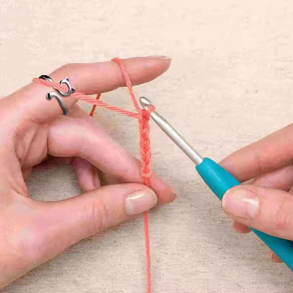 KnitMaster™ - Smooth, Tangle-Free Yarn Control for Perfect Stitches ...